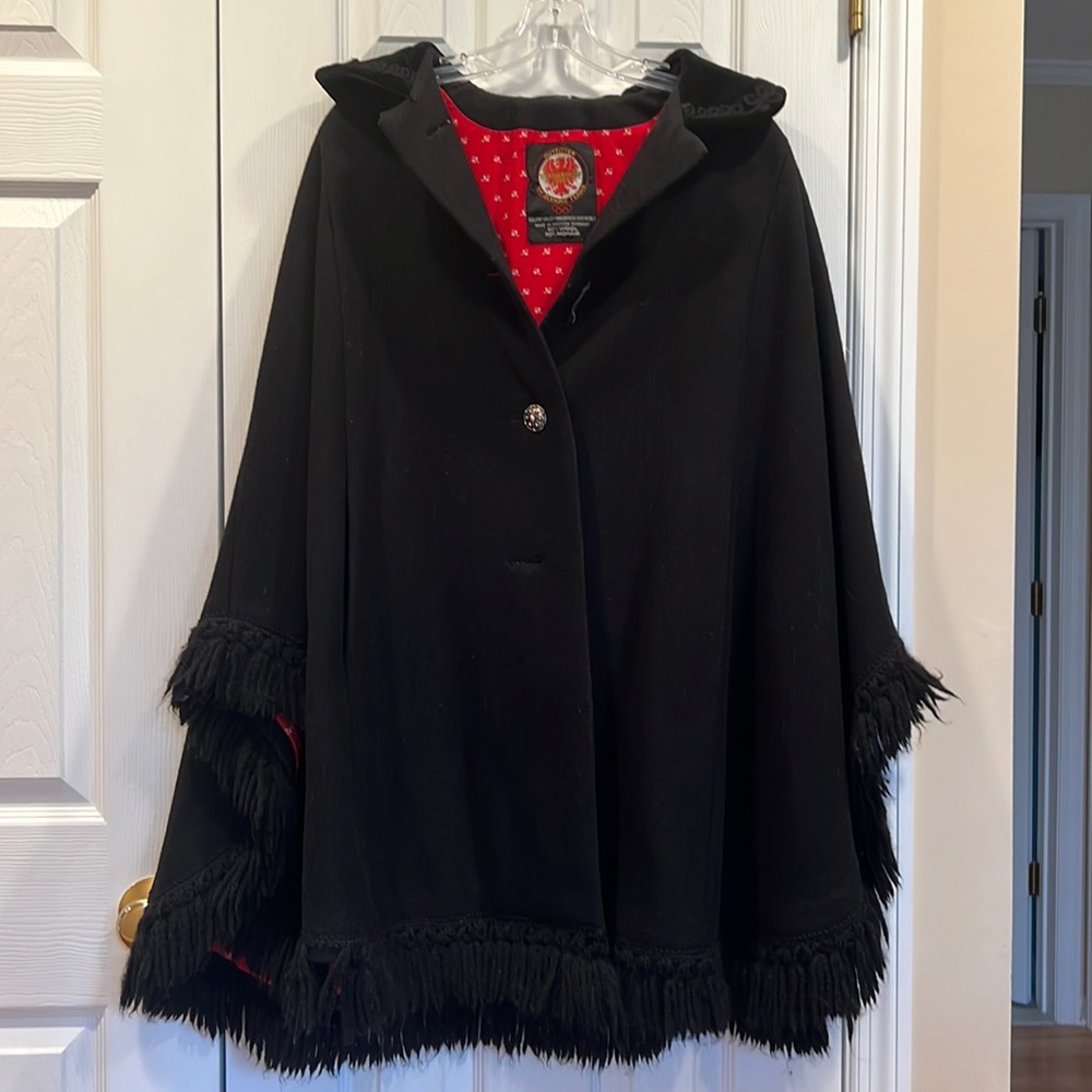 Outfitter of Olympic Teams weatherproof Lode Cape
